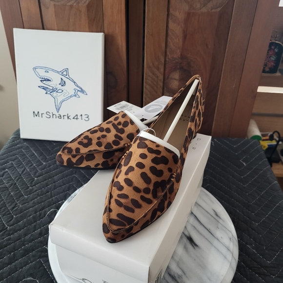 NWT Leopard Flats 8 - Picture 9 of 11